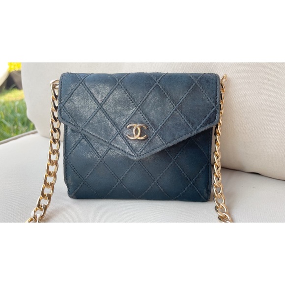CHANEL Handbags - Chanel 1990’s Quilt Crossbody Belt Mini Bag